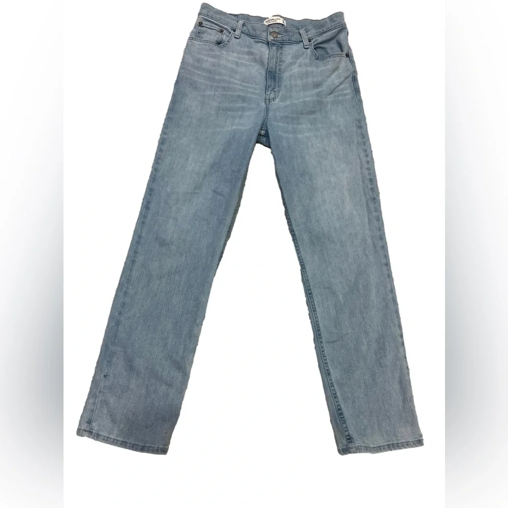 Abercrombie & Fitch 90’s High Rise Straight  Leg Jeans - Picture 4 of 8